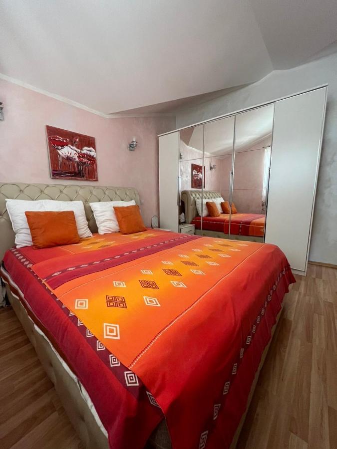 Villa Mare Apartments Tivat Exterior photo